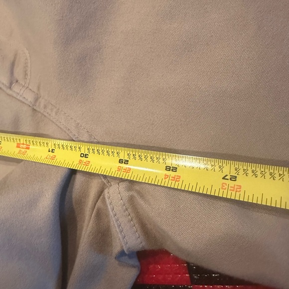 NWT NYDJ Sheri Slim size 8
Inseam 29”
Lift Tuck Technology - Picture 7 of 7